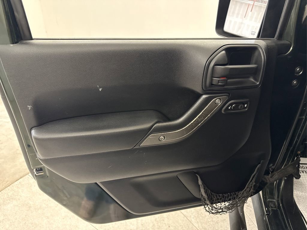 Used 2011 Jeep Wrangler Unlimited Sport image 26