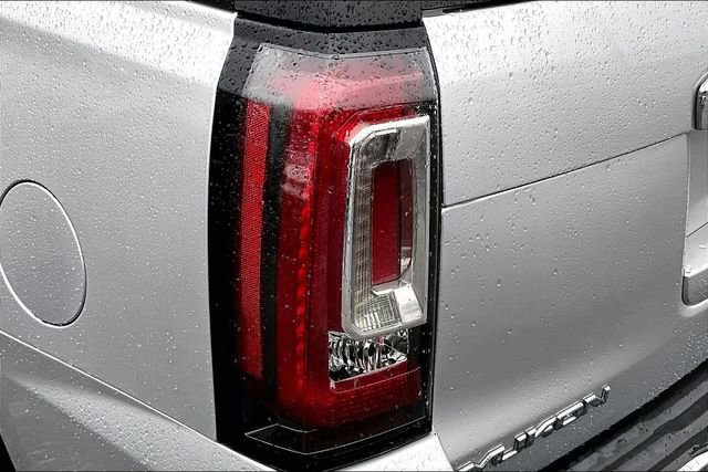Used 2016 GMC Yukon Denali w/ Open Road Package image 29
