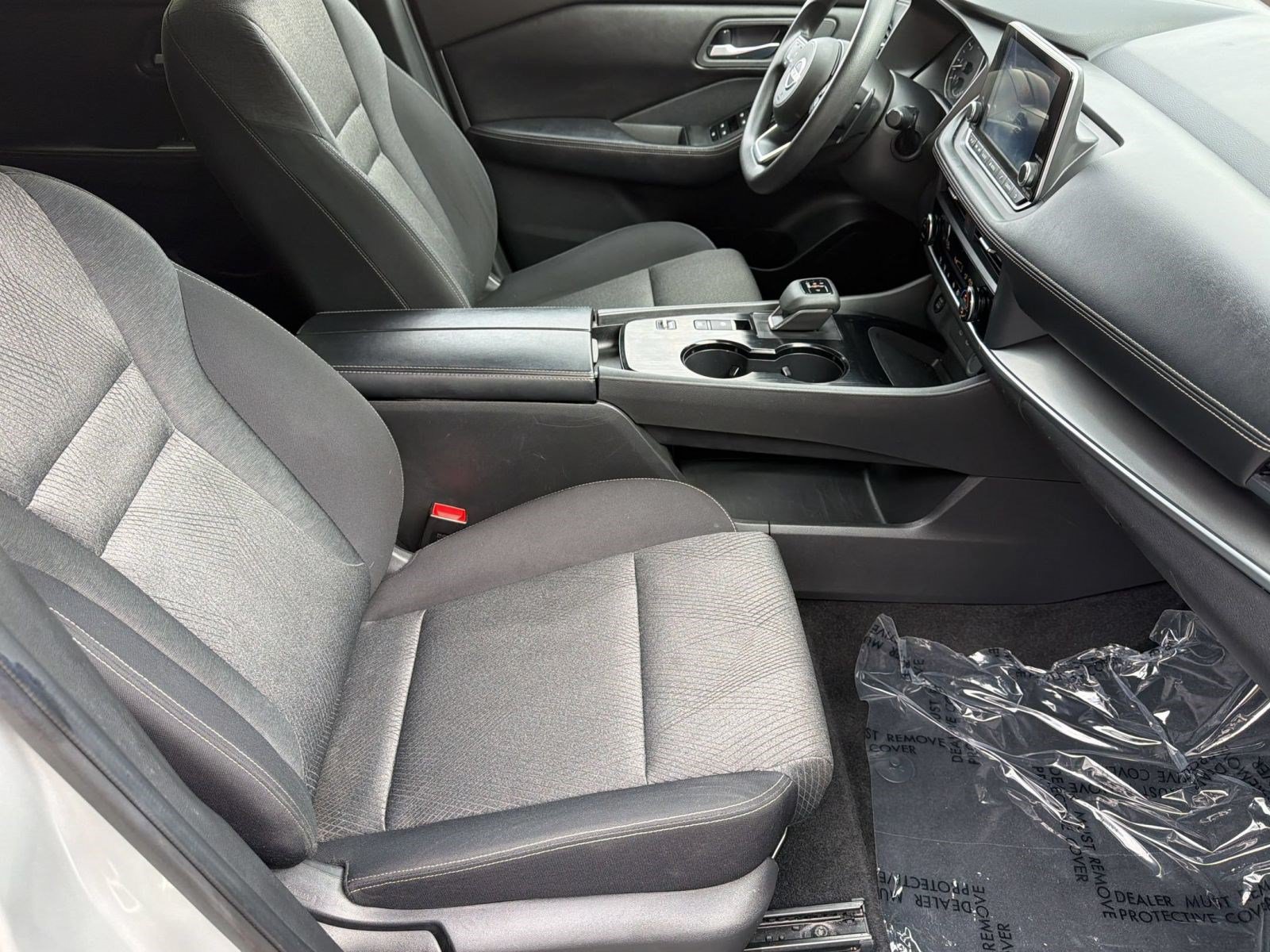 Used 2024 Nissan Rogue SV FWD image 27