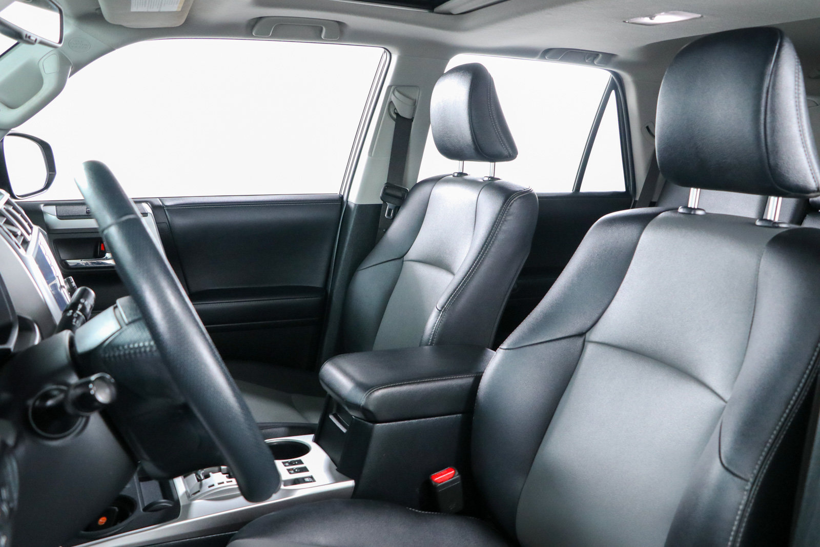 Used 2023 Toyota 4Runner SR5 Premium w/ Moonroof Package AWD/4WD image 25