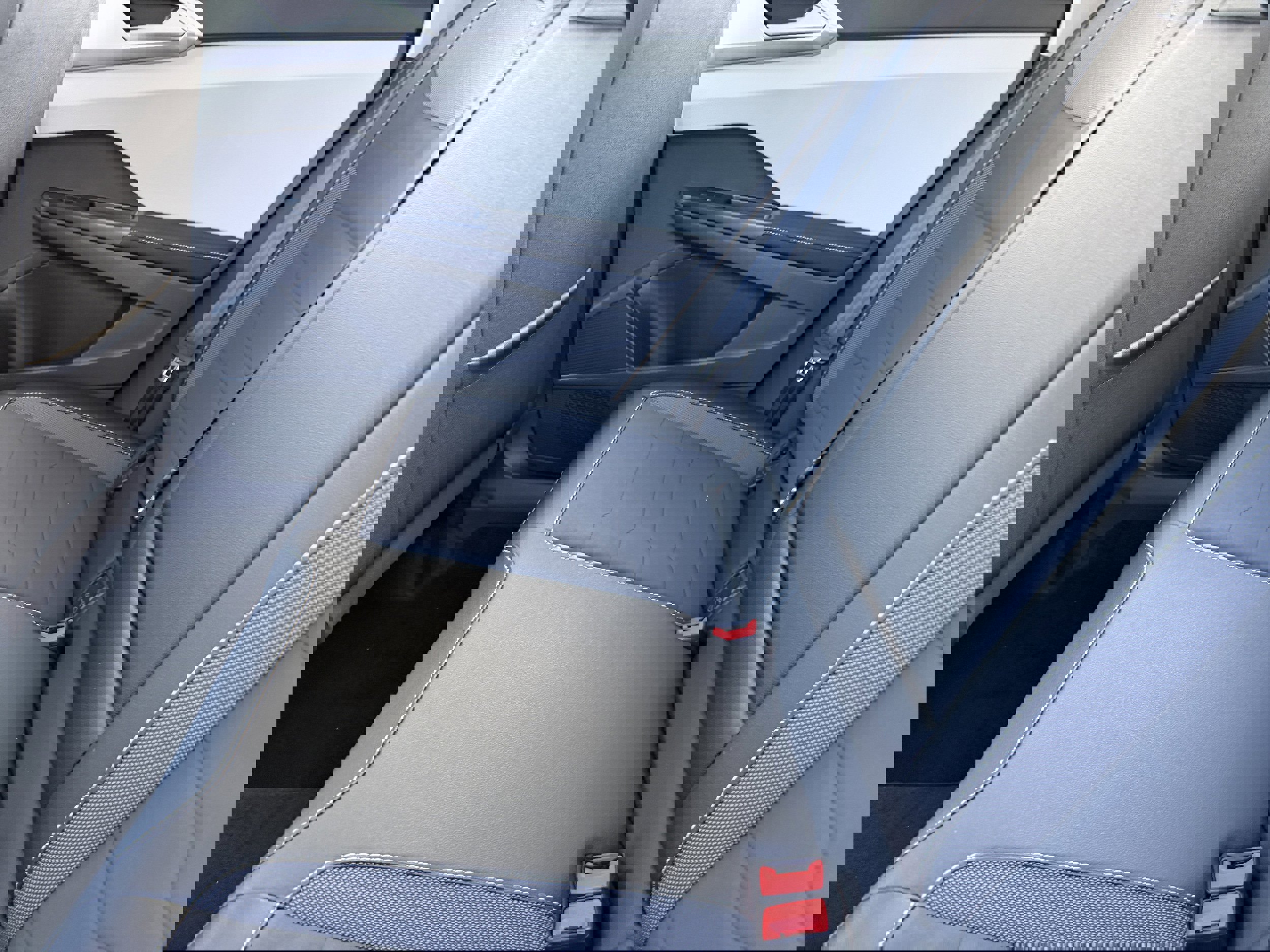 New 2026 Volkswagen Taos SE image 16