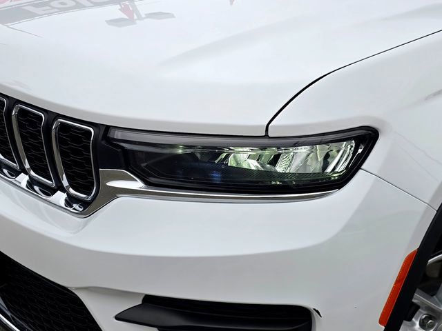 Certified 2025 Jeep Grand Cherokee Laredo X image 29