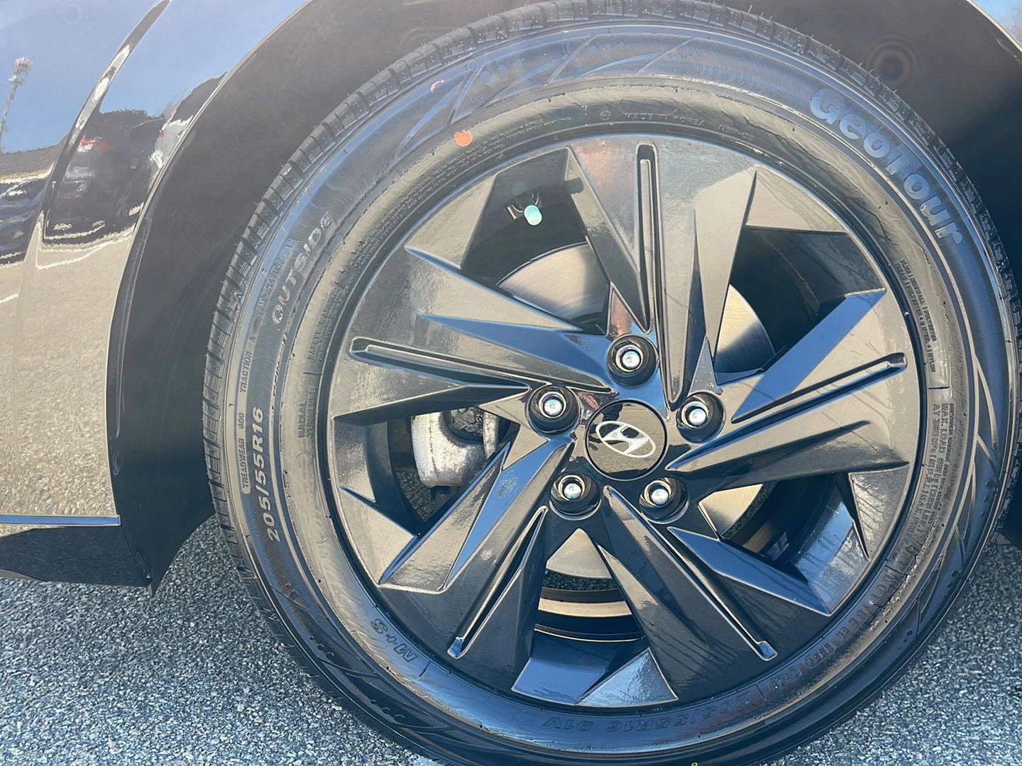 Used 2023 Hyundai Elantra SEL image 10