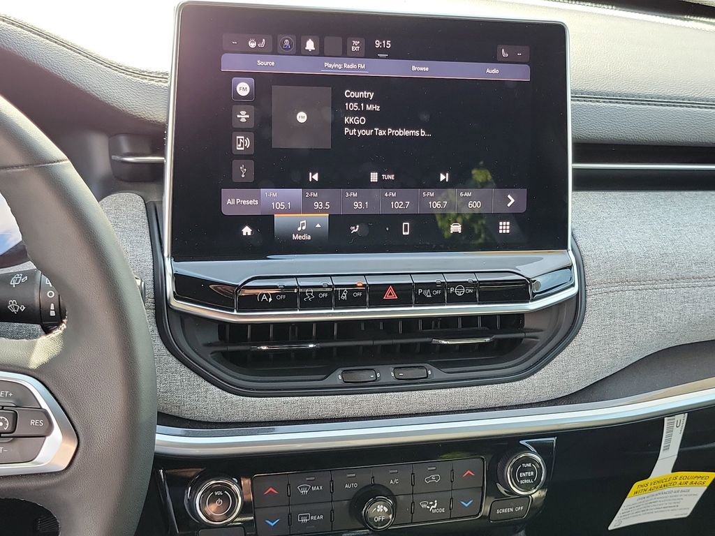 Used 2023 Jeep Compass Latitude w/ Sun and Sound Group image 9