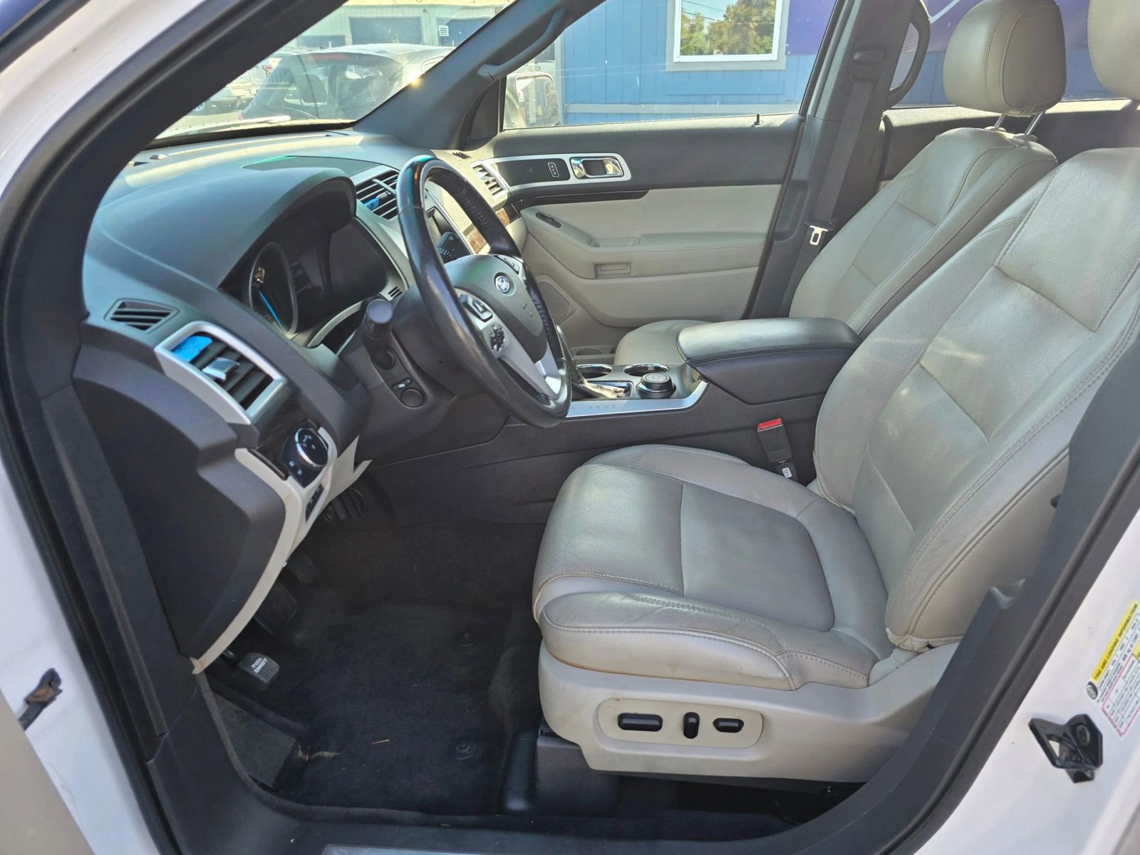 Used 2013 Ford Explorer Limited image 21