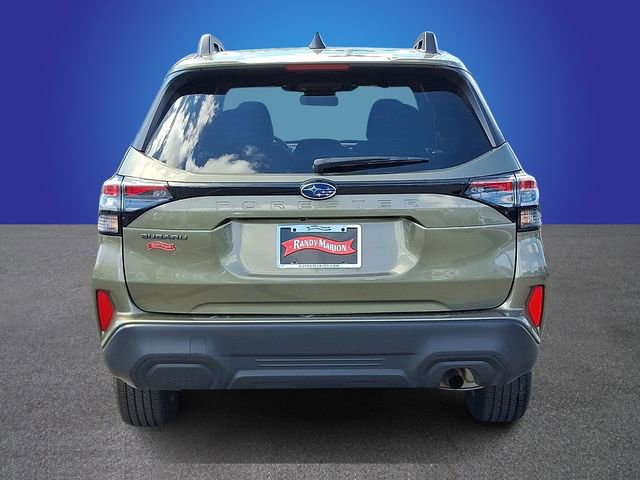 Used 2025 Subaru Forester Premium image 5