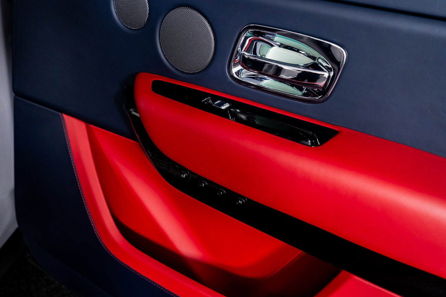 Used 2023 Rolls-Royce Cullinan image 40