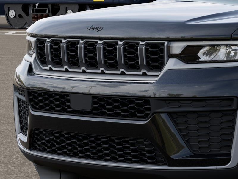 New 2026 Jeep Grand Cherokee Altitude AWD/4WD image 11