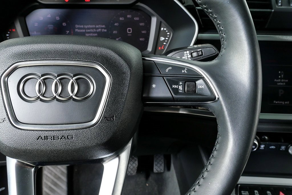 Used 2019 Audi Q3 2.0T Premium w/ Convenience Package image 10