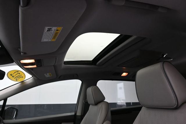 Used 2022 Honda Odyssey Elite image 48
