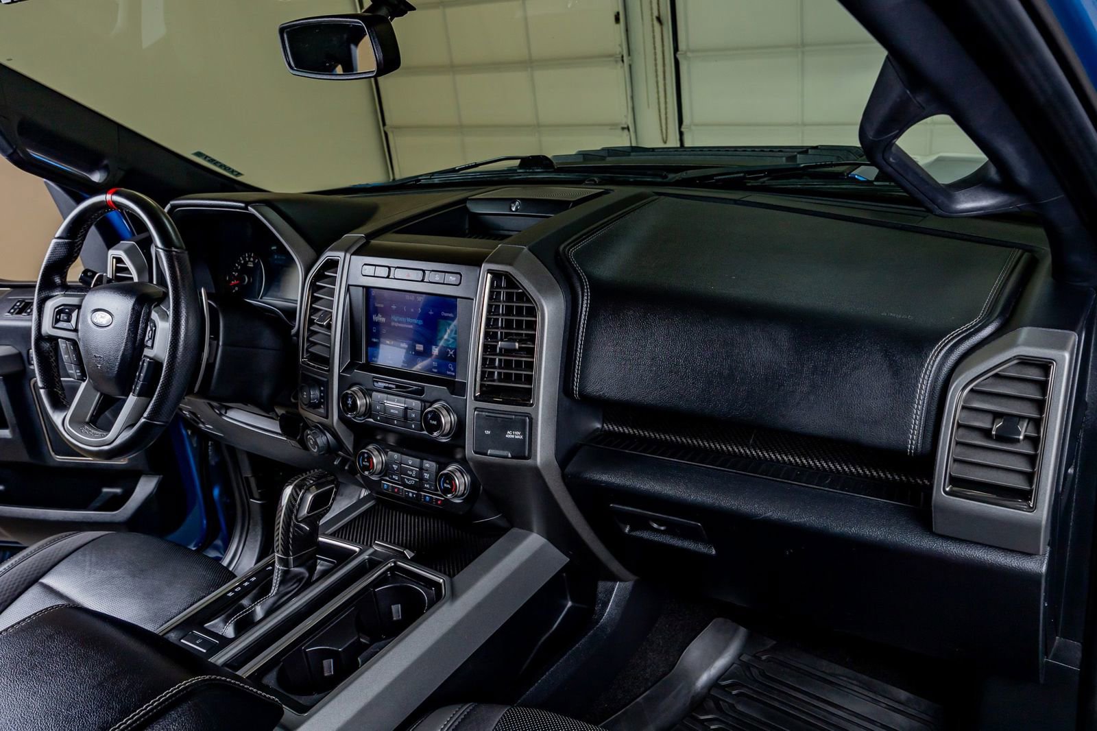 Used 2019 Ford F150 Raptor w/ Equipment Group 802A Luxury AWD/4WD image 17