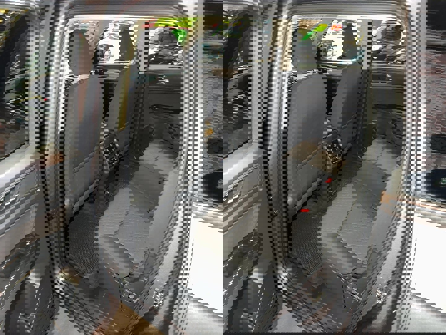 Used 2018 Volkswagen Atlas S image 45