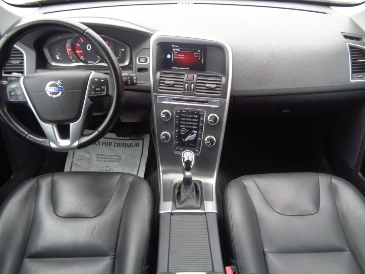Used 2016 Volvo XC60 T6 w/ Proximity Package AWD/4WD image 7