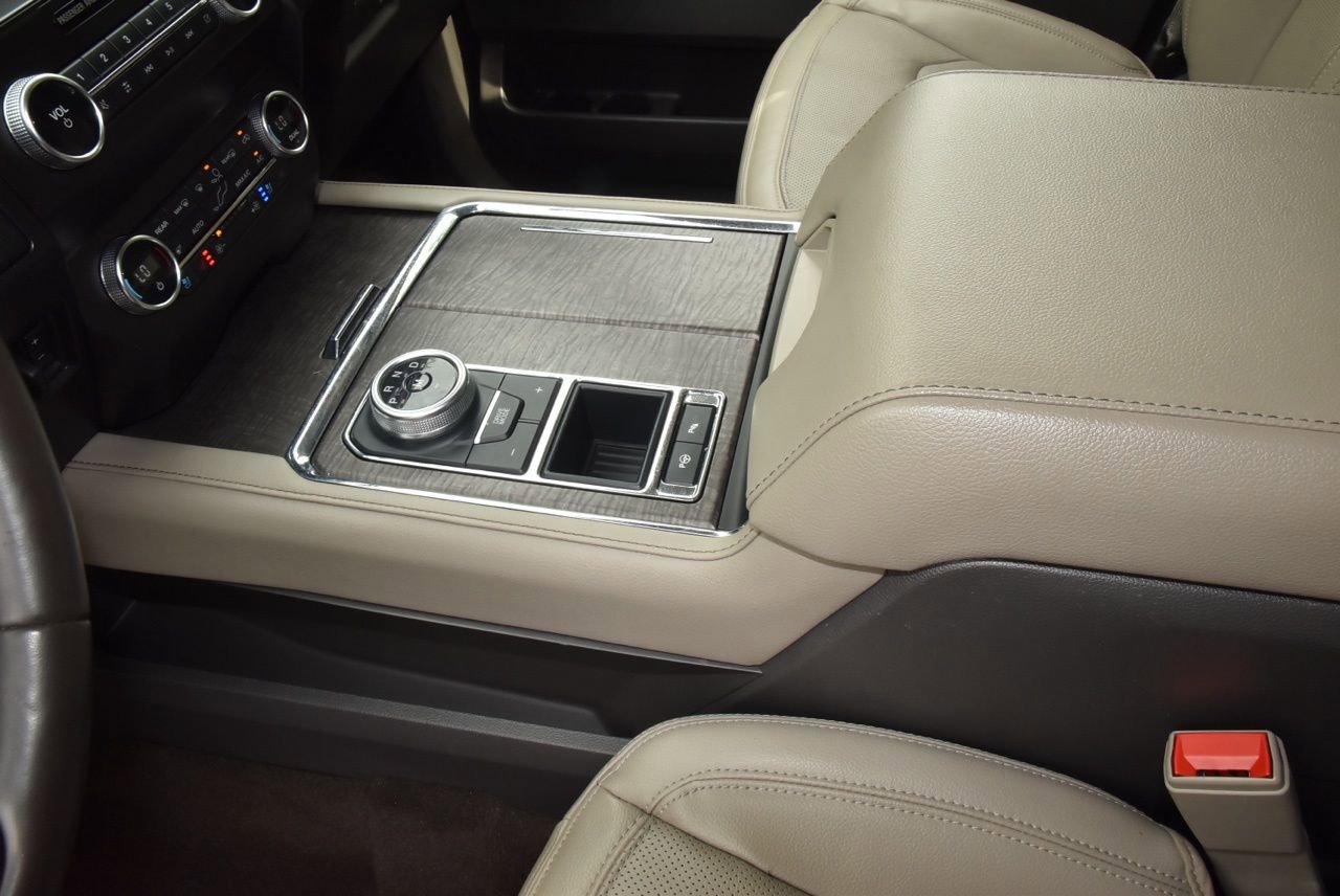 Used 2021 Ford Expedition Limited image 32