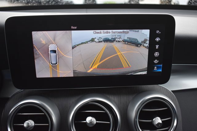 Used 2022 Mercedes-Benz GLC 300 image 26