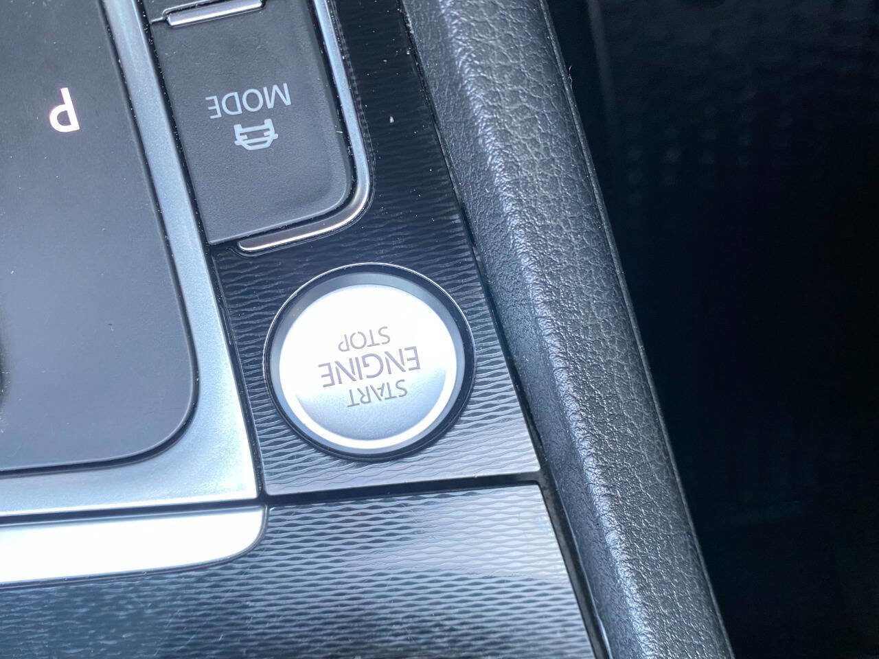 Used 2017 Volkswagen GTI Sport image 22