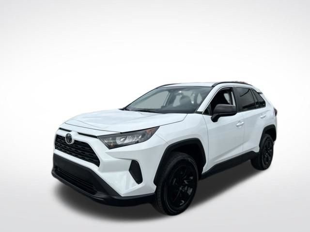 Used 2020 Toyota RAV4 LE FWD image 10