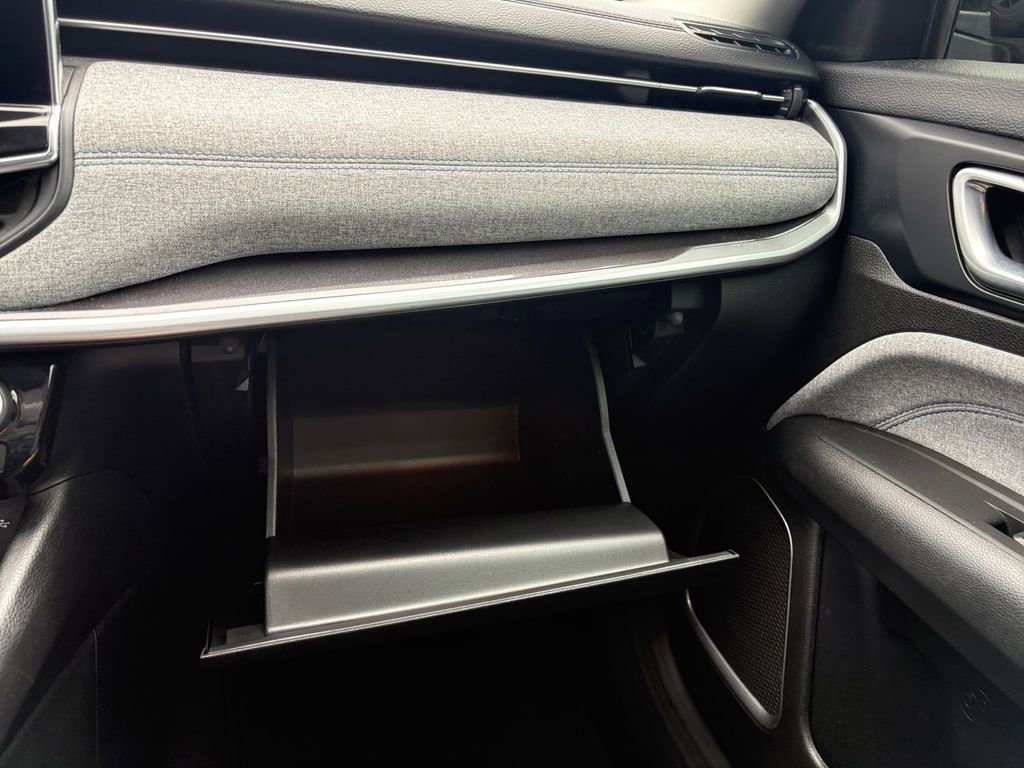 Used 2022 Jeep Compass Latitude image 7