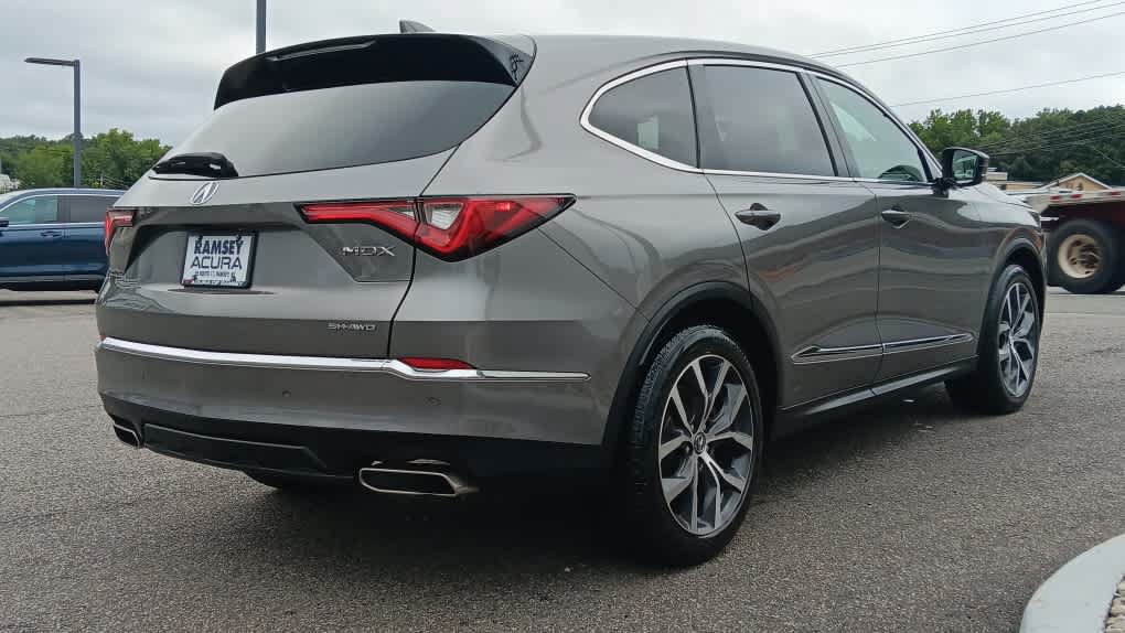 Used 2023 Acura MDX w/ Technology Package AWD/4WD image 5