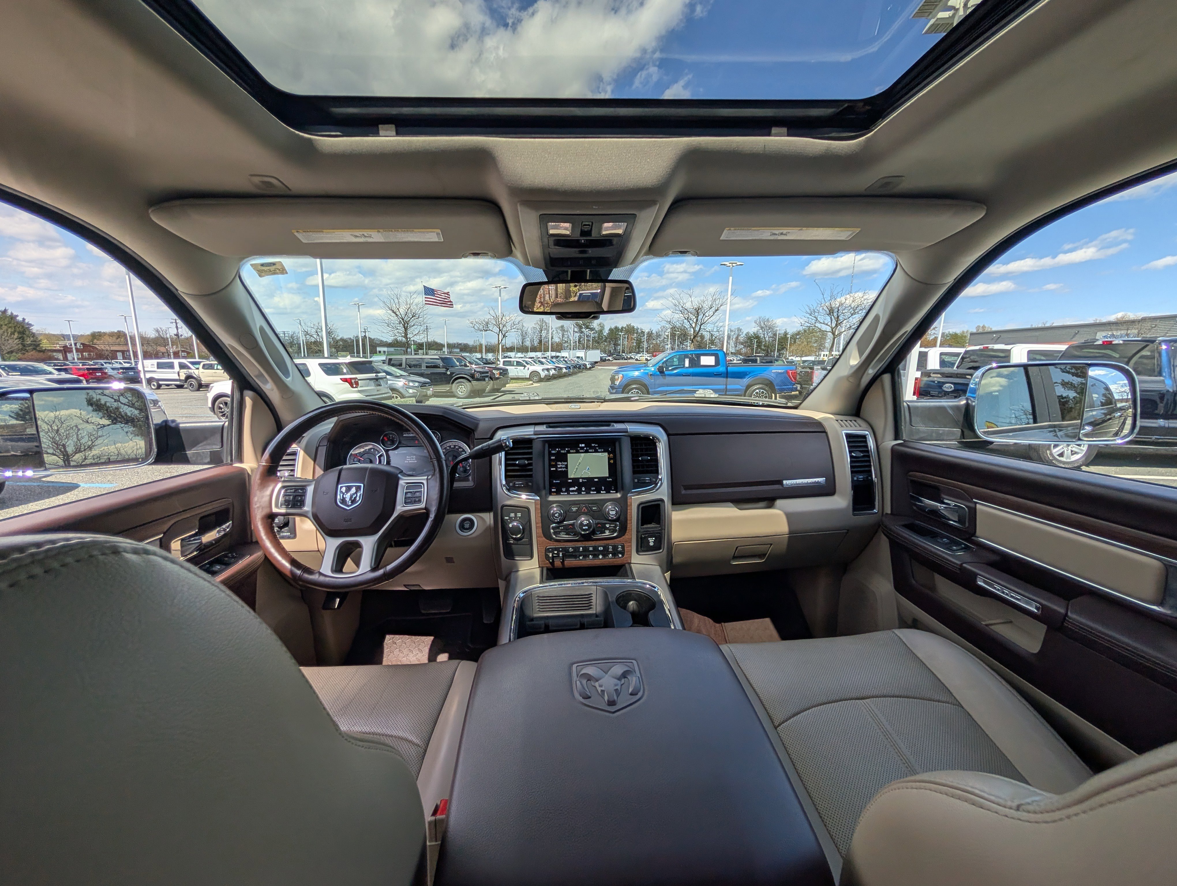 Used 2018 RAM 2500 Laramie w/ Off Road Package AWD/4WD image 15