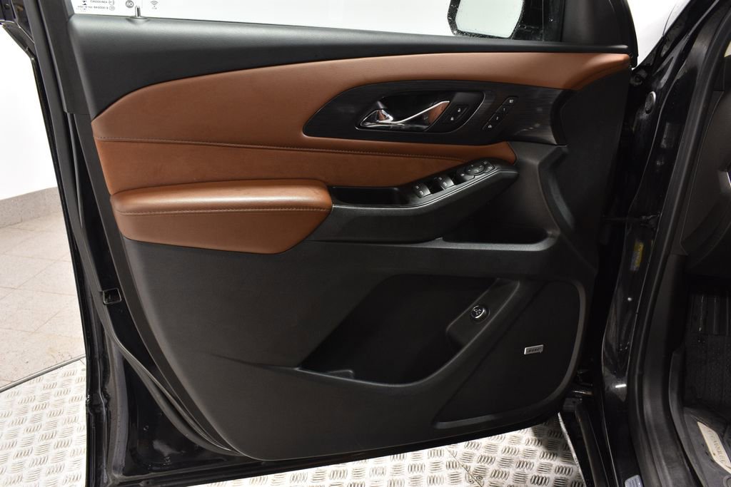 Used 2019 Chevrolet Traverse High Country w/ LPO, Floor Liner Package image 9