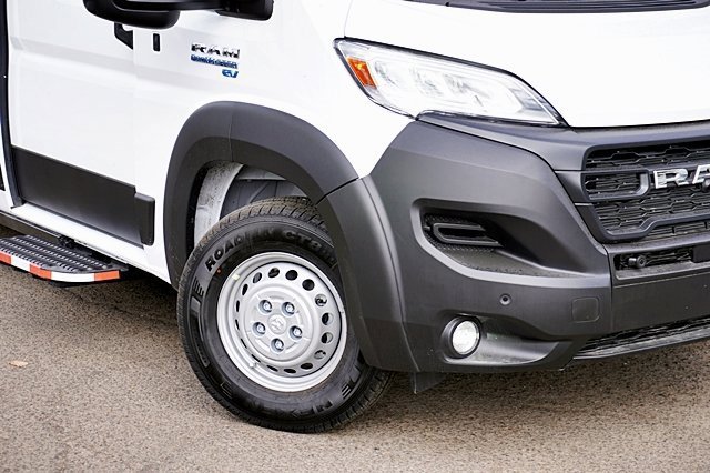 New 2024 RAM ProMaster 3500 w/ Delivery Van Package image 4