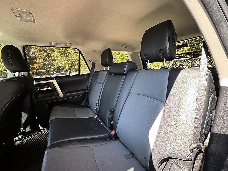 Used 2024 Toyota 4Runner SR5 Premium w/ Moonroof Package AWD/4WD image 10