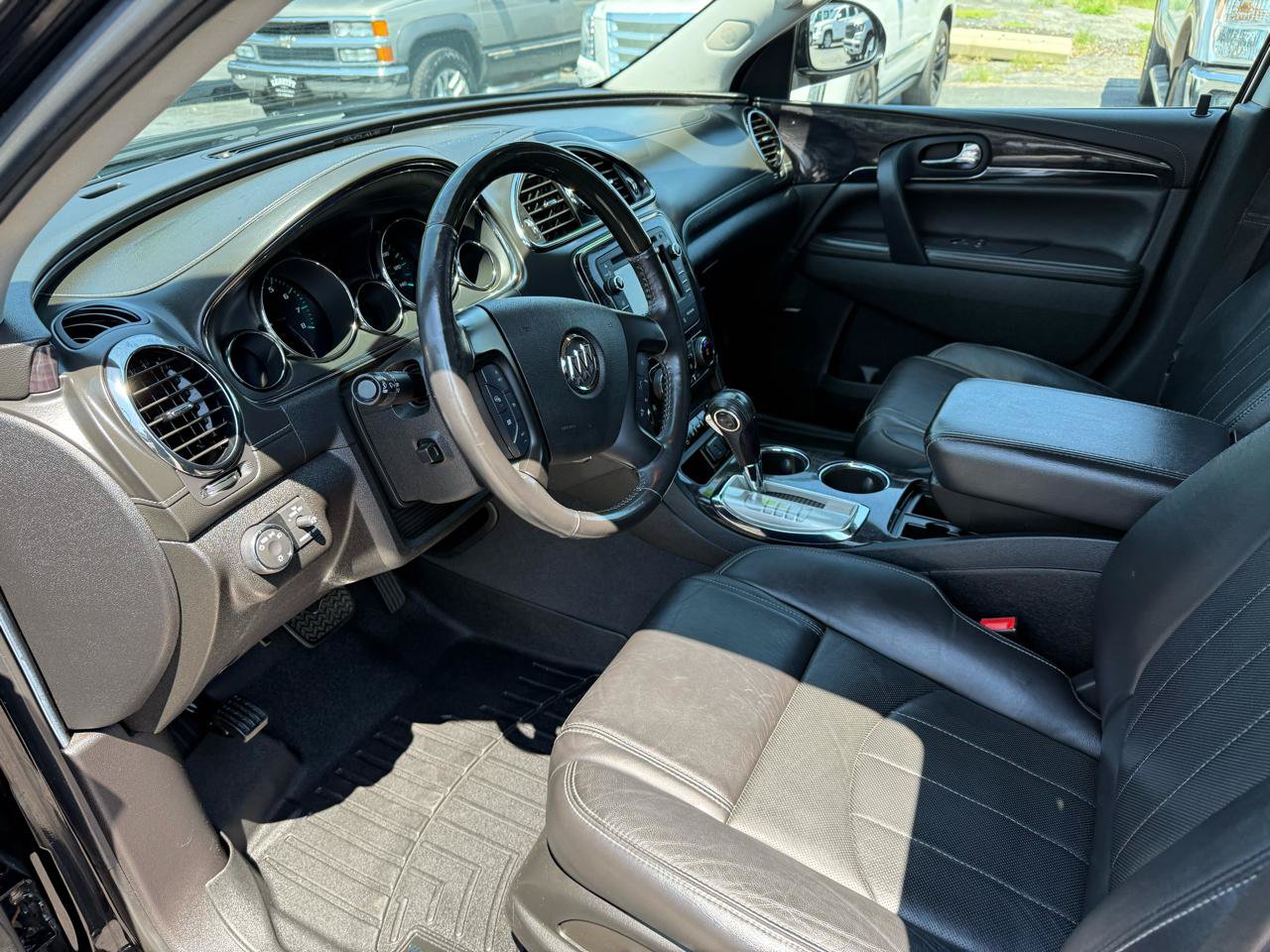 Used 2017 Buick Enclave Premium w/ Experience Buick Package AWD/4WD image 30