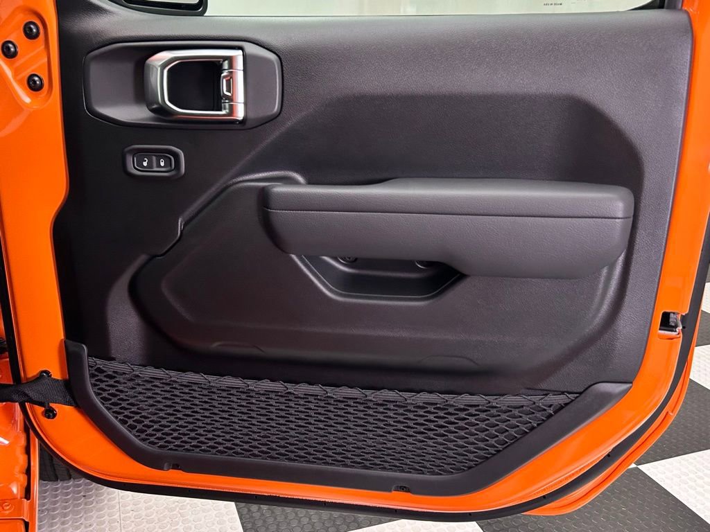 New 2025 Jeep Gladiator Sport image 19