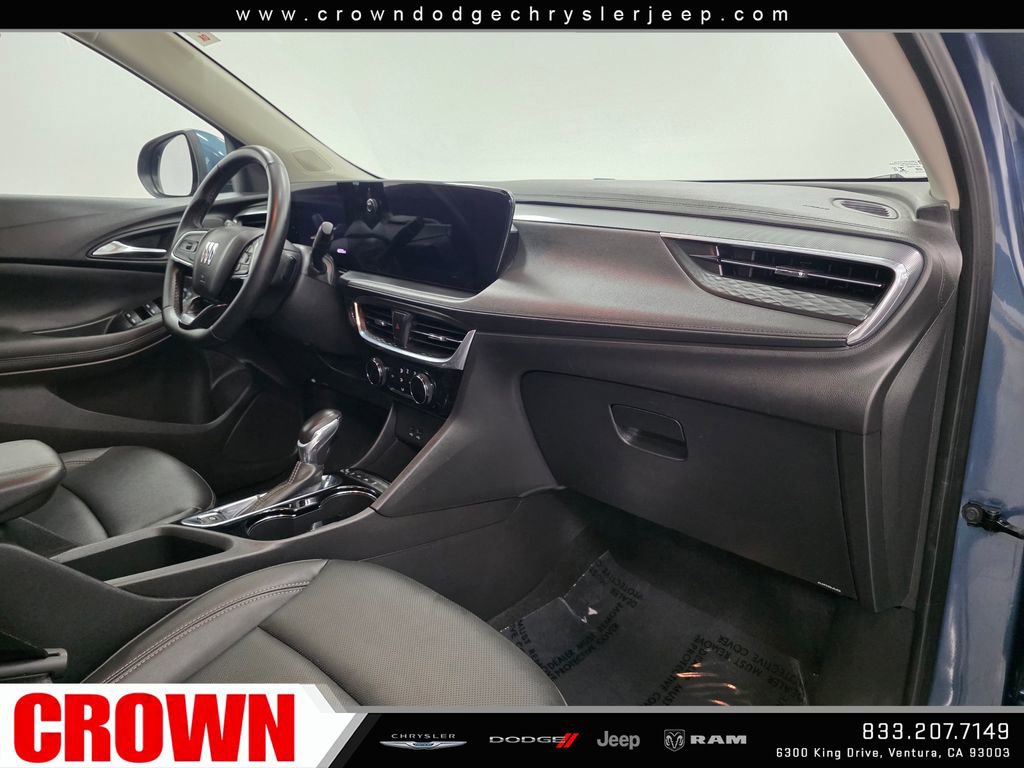 Used 2024 Buick Encore GX Sport Touring AWD/4WD image 11