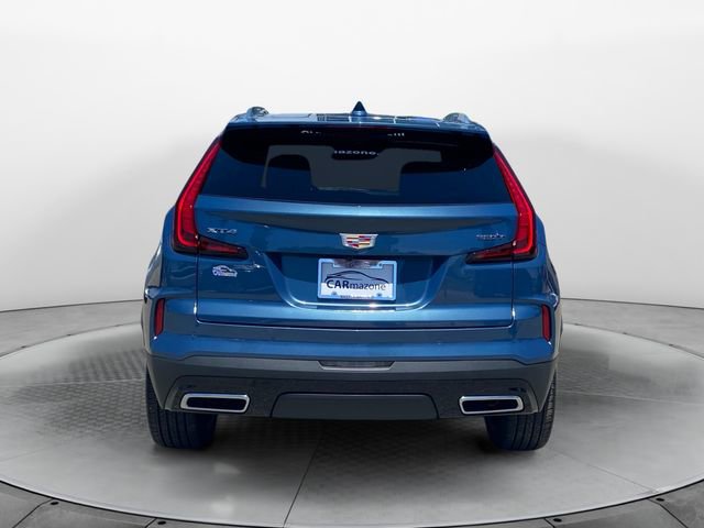 Used 2025 Cadillac XT4 Premium Luxury w/ Cold Weather Package FWD image 4
