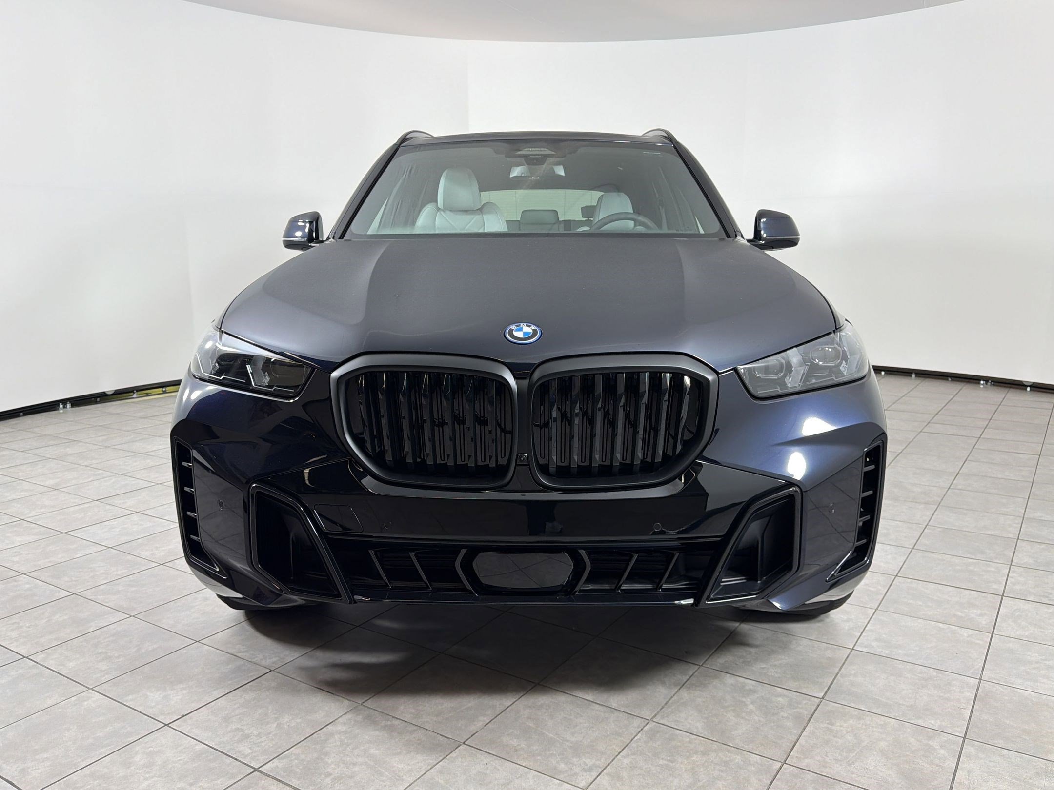 New 2026 BMW X5 xDrive50e AWD/4WD image 6