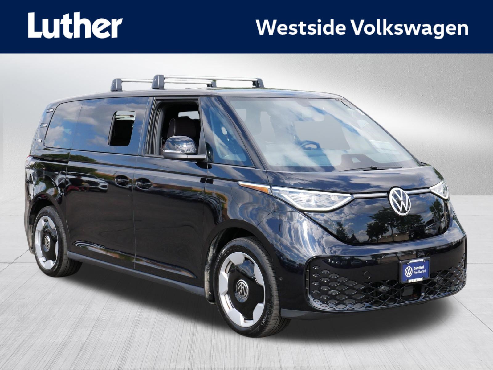 Certified 2025 Volkswagen ID. Buzz Pro S RWD image 1