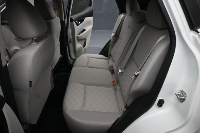 Used 2019 Nissan Rogue Sport SV w/ Technology Package AWD/4WD image 11