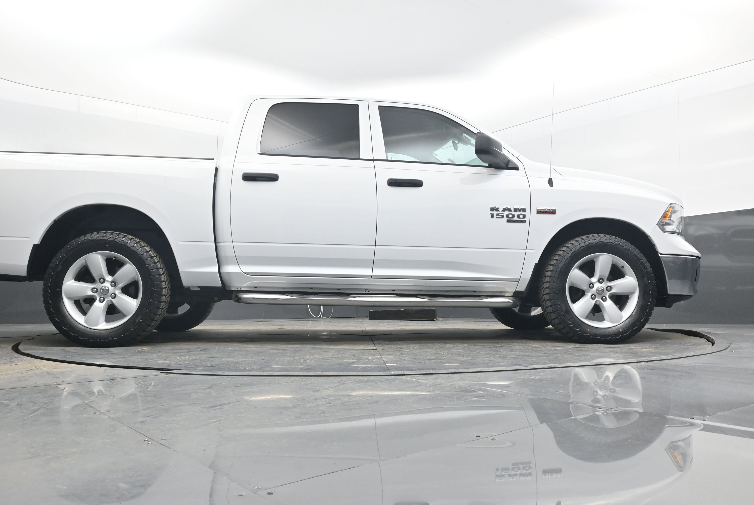 Used 2020 RAM 1500 Tradesman w/ Tradesman SXT Package image 24