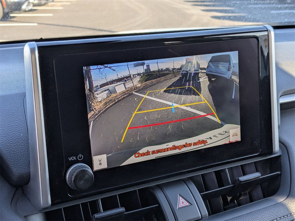 Used 2024 Toyota RAV4 LE image 23