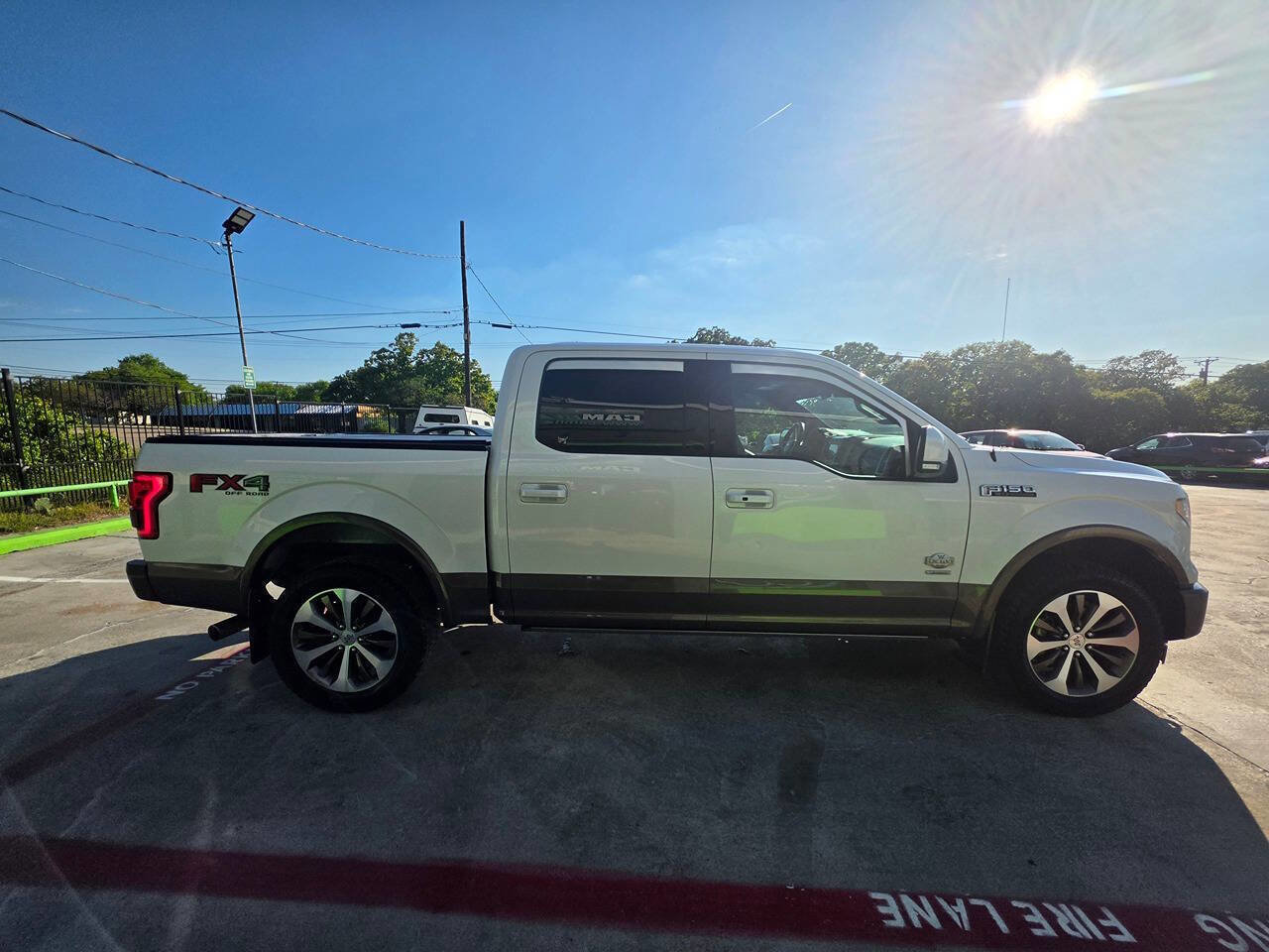 Used 2017 Ford F150 King Ranch w/ Equipment Group 601A Luxury AWD/4WD image 19