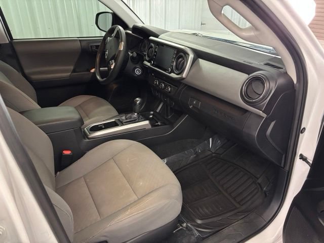 Used 2020 Toyota Tacoma SR5 w/ SR5 Appearance Package (SM) RWD image 26