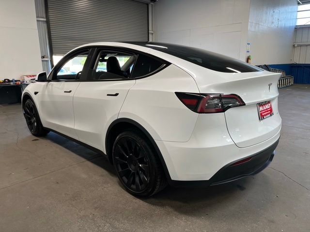 Used 2024 Tesla Model Y Long Range AWD/4WD image 5