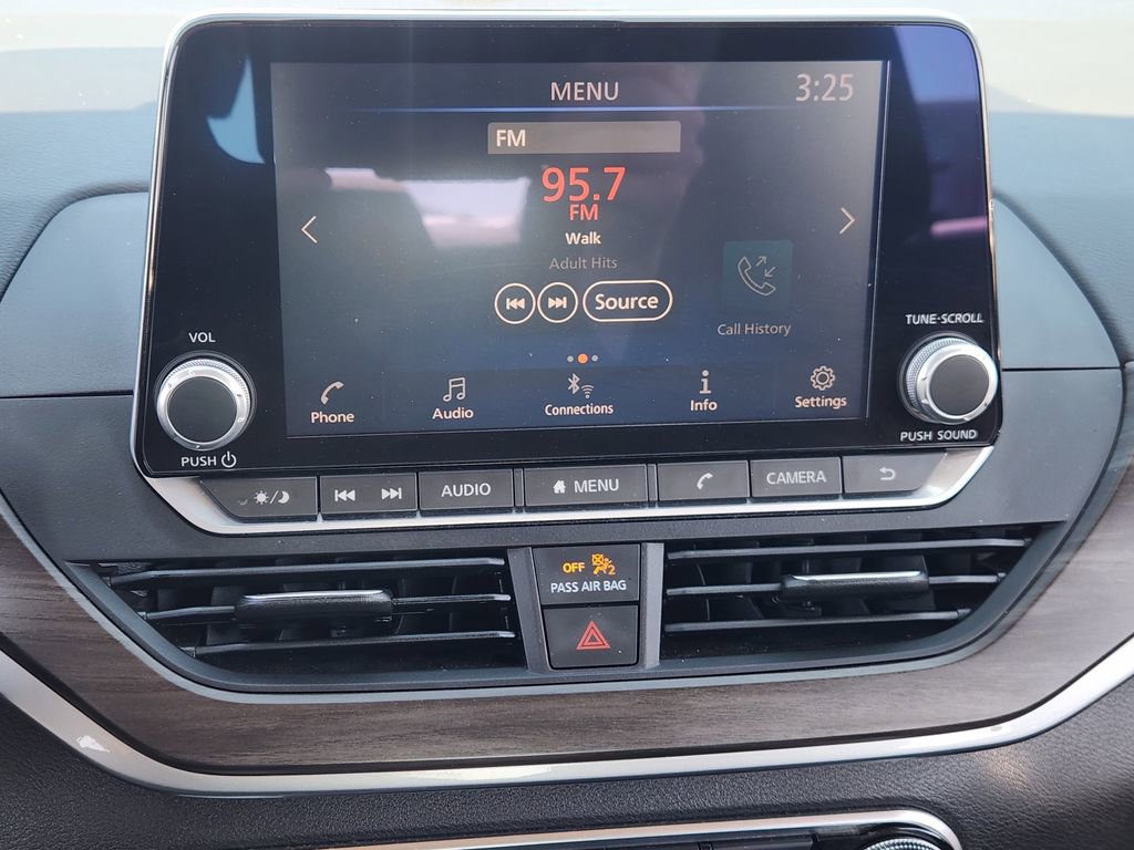 Used 2023 Nissan Altima 2.5 SV image 12