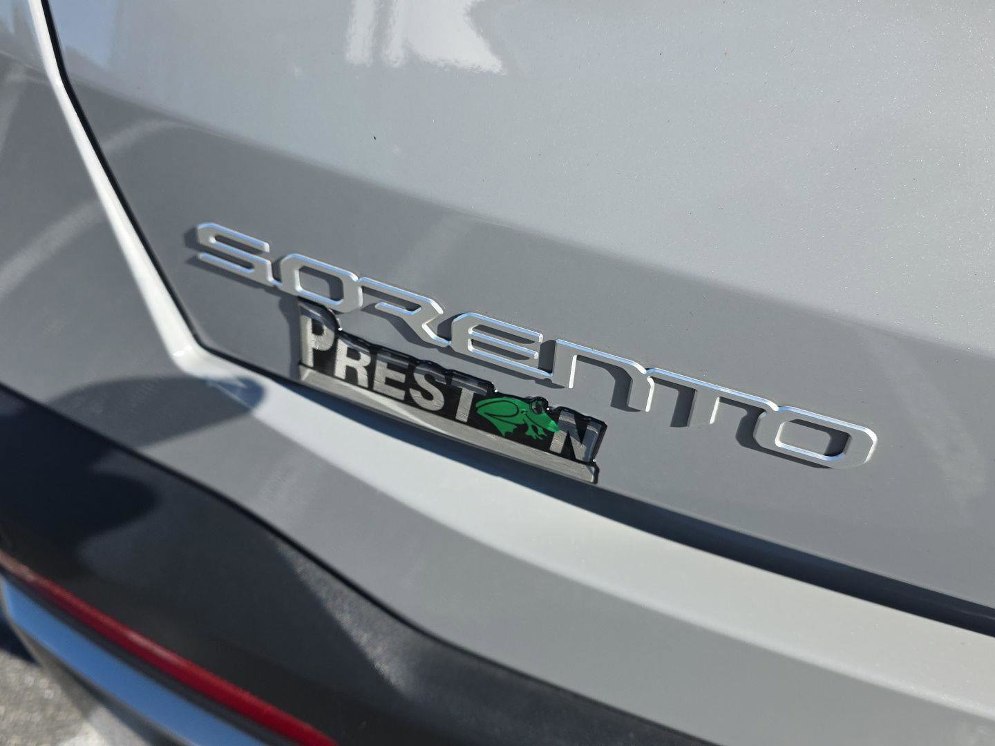 Used 2025 Kia Sorento S w/ Panoramic Sunroof Package image 40