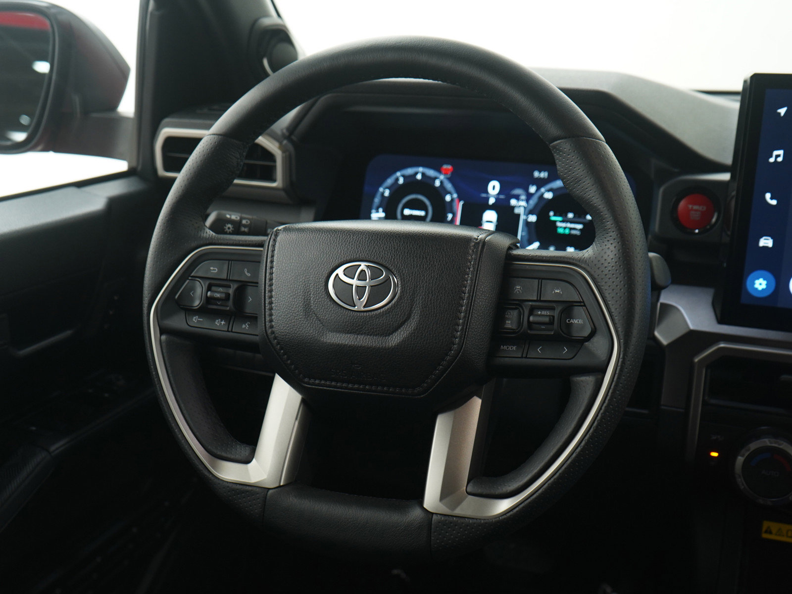 Used 2025 Toyota 4Runner TRD Off-Road Premium image 16