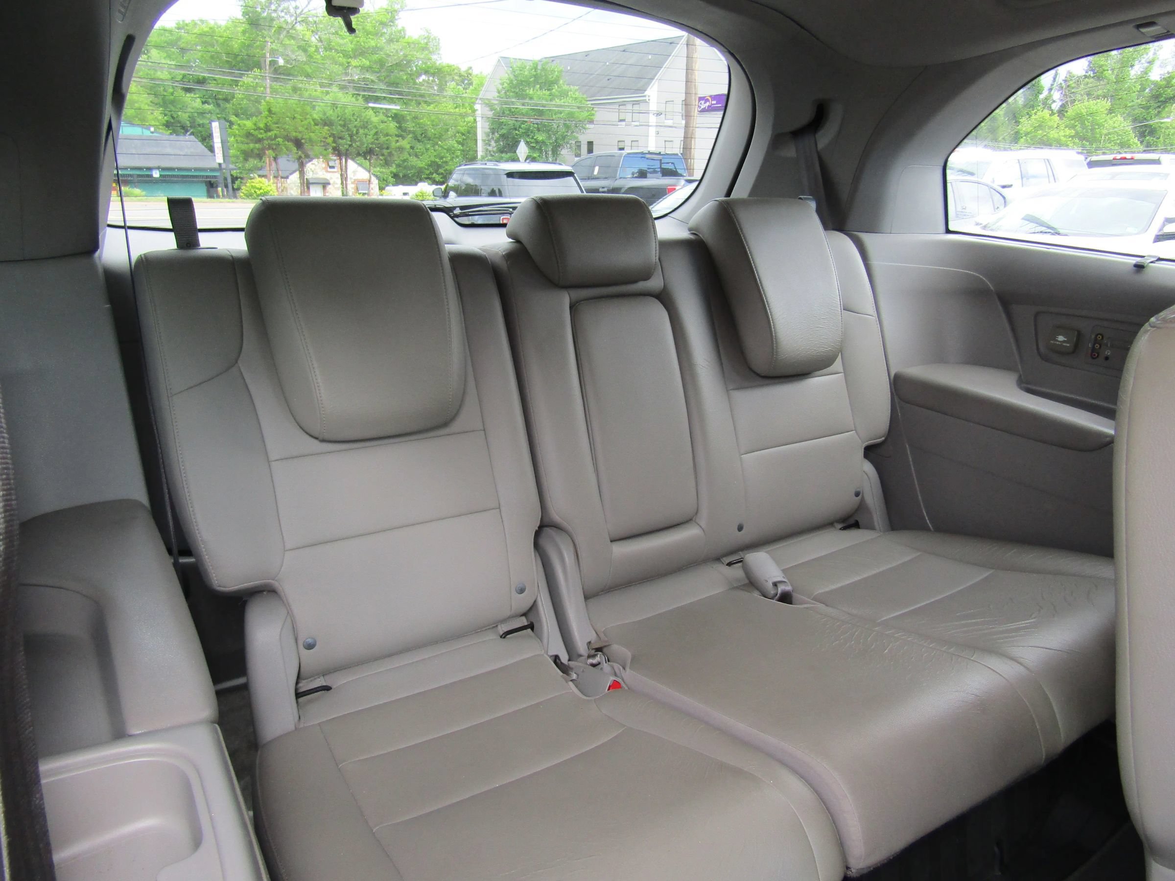 Used 2012 Honda Odyssey Touring image 11
