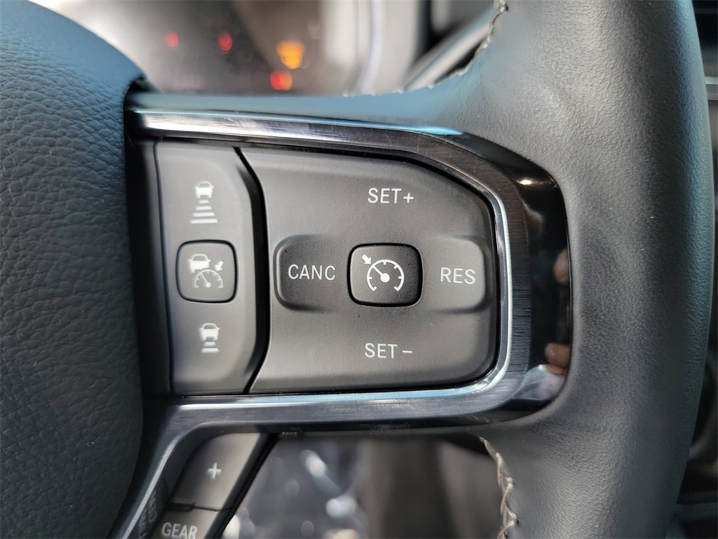 Used 2024 RAM 2500 Limited image 7