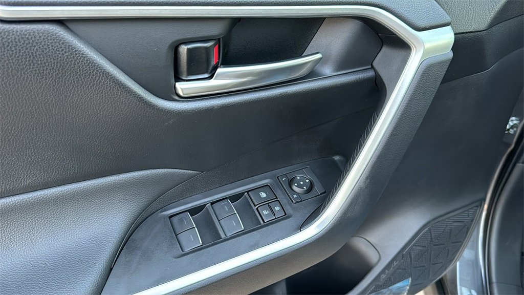 New 2025 Toyota RAV4 XLE image 15