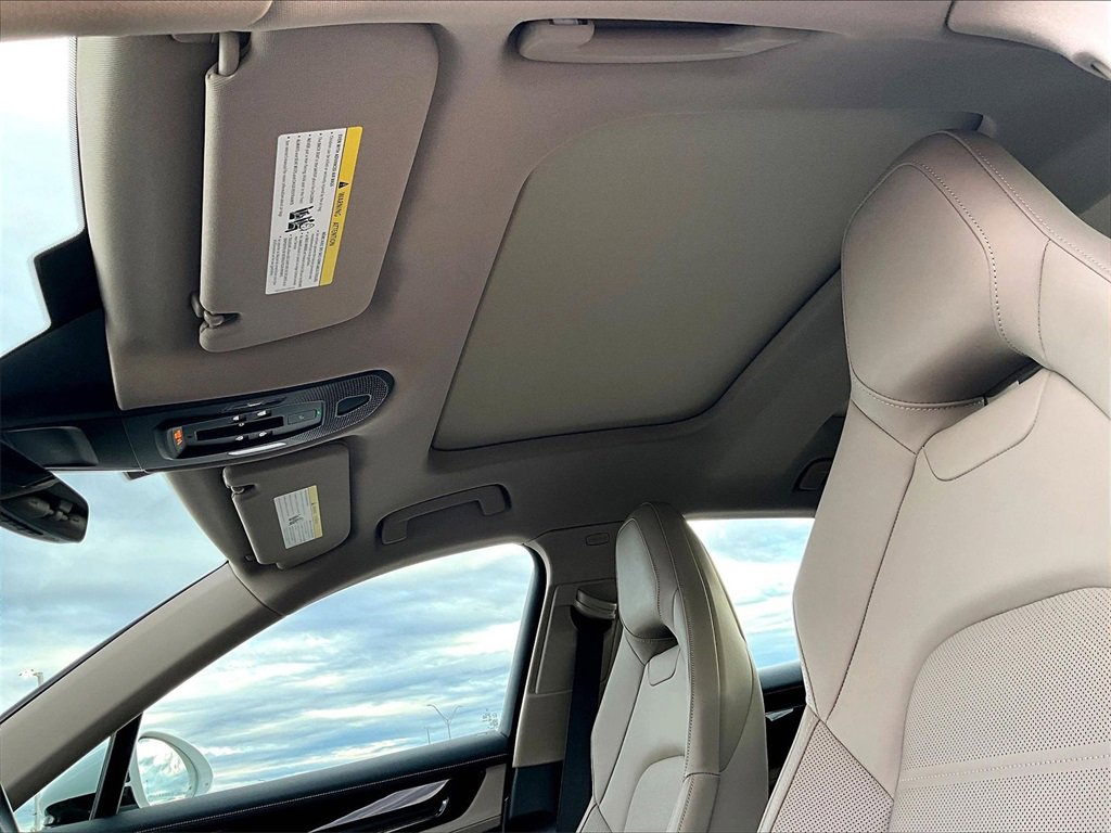 Used 2025 Porsche Panamera 4 image 18