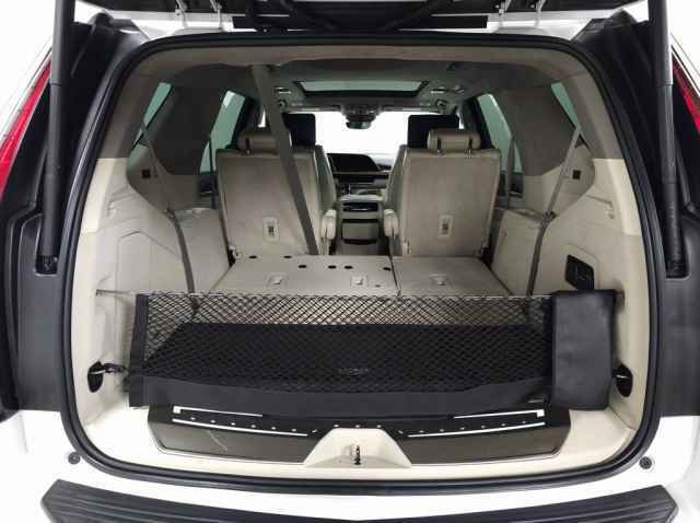 Used 2022 Cadillac Escalade Premium Luxury Platinum image 6