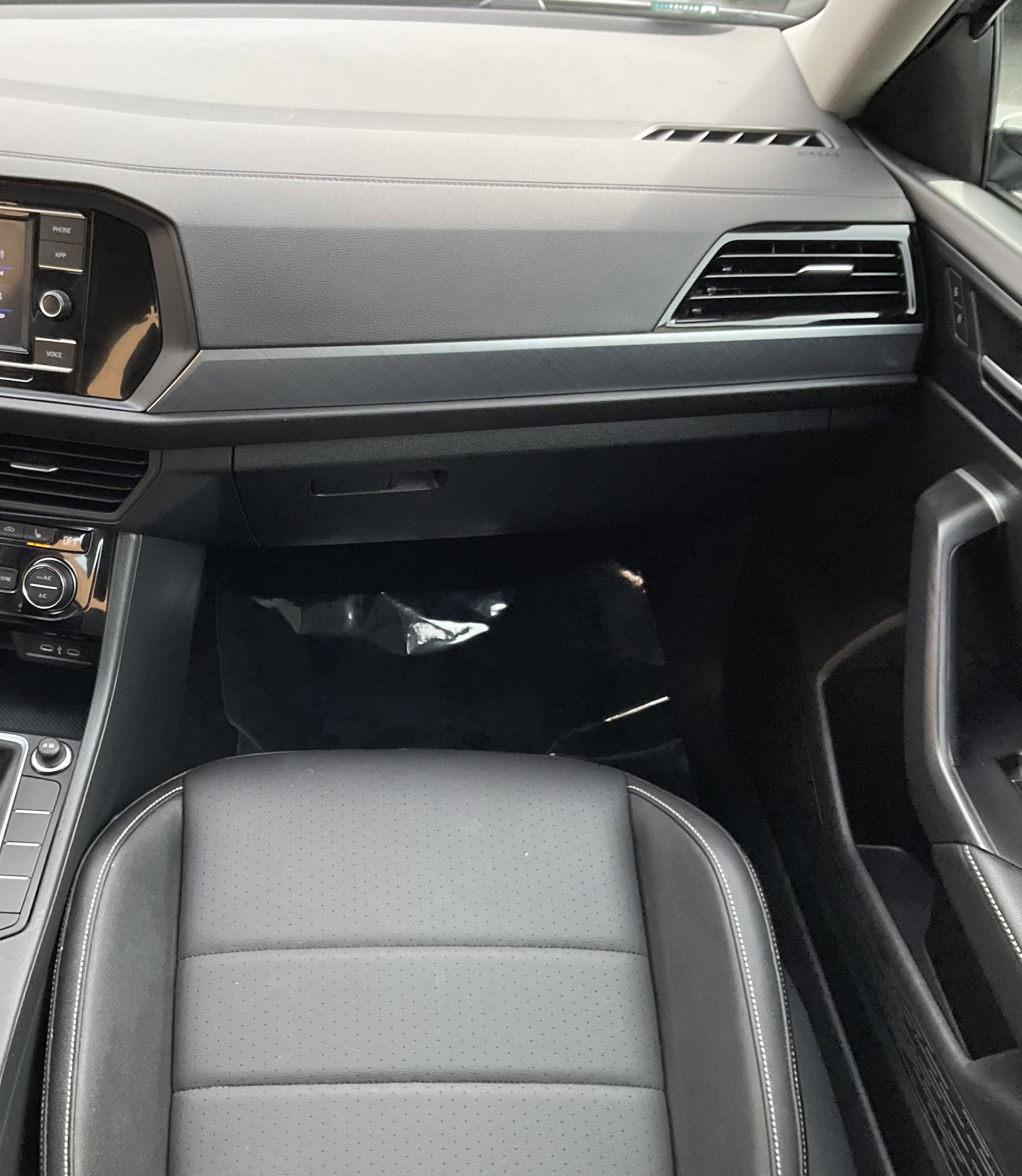 Used 2024 Volkswagen Jetta SE image 22