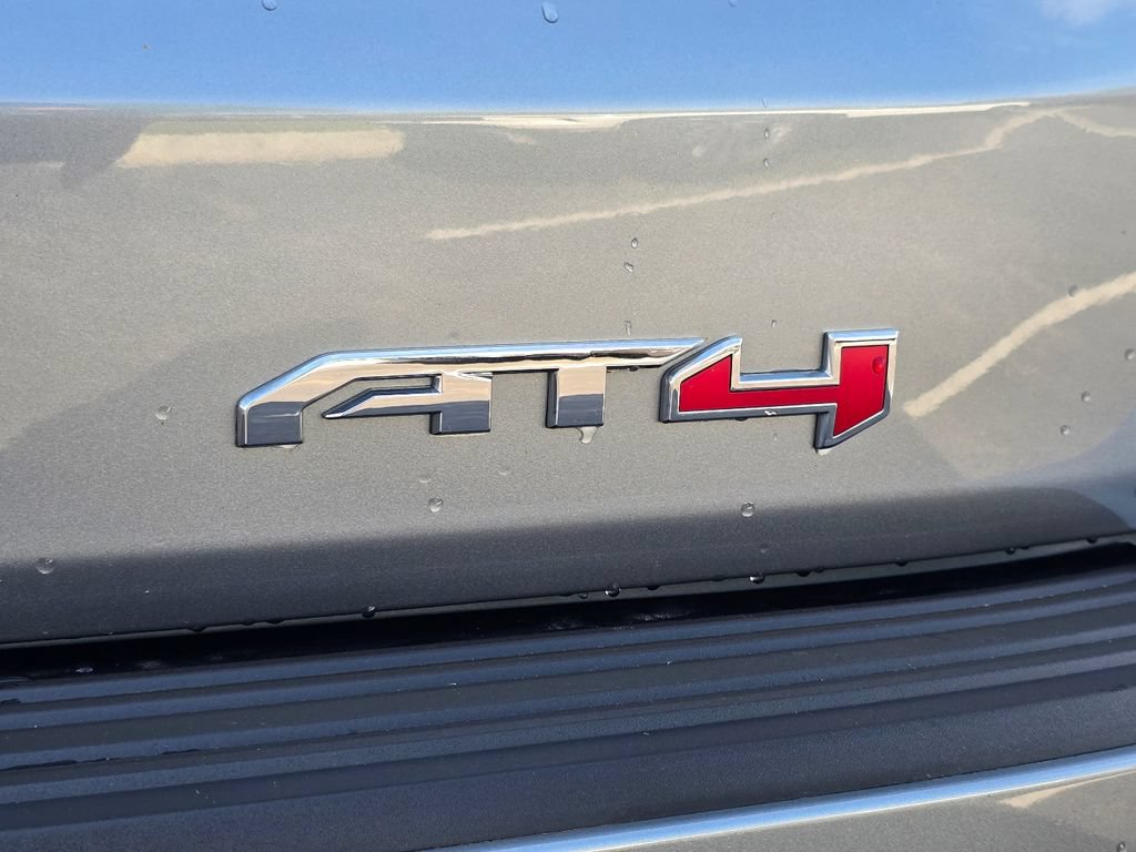 Certified 2025 GMC Yukon AT4 w/ AT4 Premium Package AWD/4WD image 34
