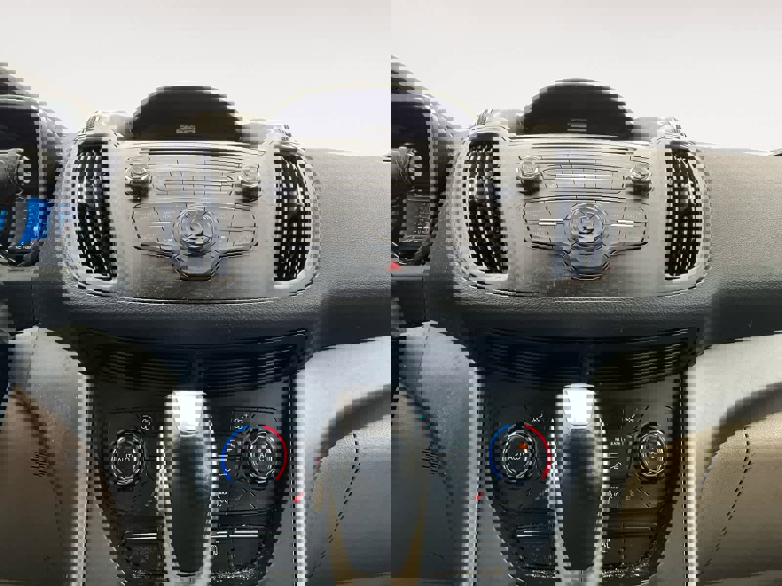 Used 2017 Ford C-MAX SE w/ Cold Weather Package image 13